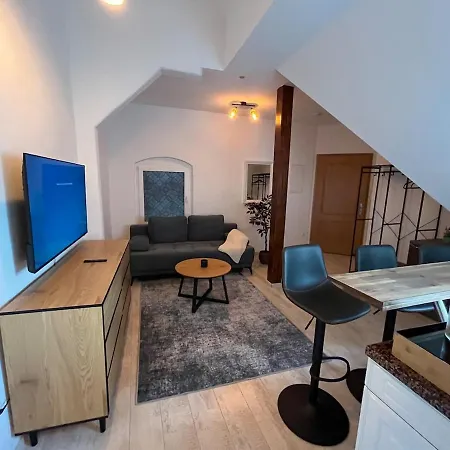 Modernes Loft Mit Holzbalken Und Charme