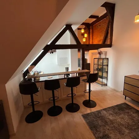 Apartment Modernes Loft Mit Holzbalken Und Charme *